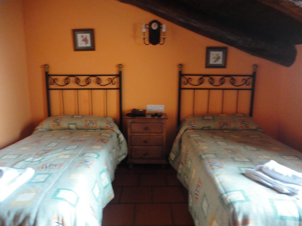 Hostal Venta Liara Allepuz Exterior photo