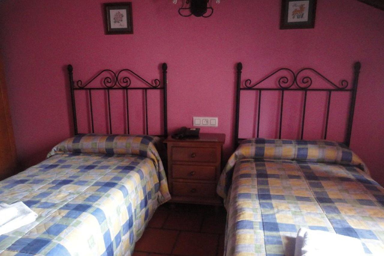 Hostal Venta Liara Allepuz Exterior photo